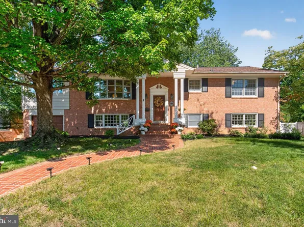 7514 Salem Rd, Falls Church, VA 22043