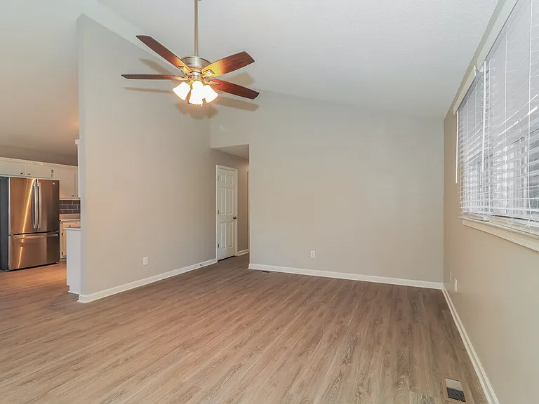 55 Broadlands Dr — Photo 6