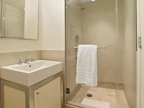 160 Central Park South image 6 of 6