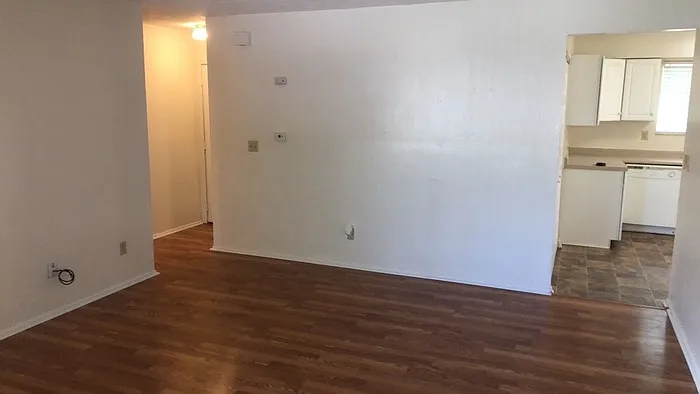 4900 Scothills Dr — Photo 11