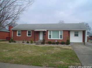 1913 Floradora Dr, Louisville, KY 40272