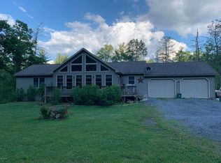 20 Telephone Ln, Beech Creek, PA 16822