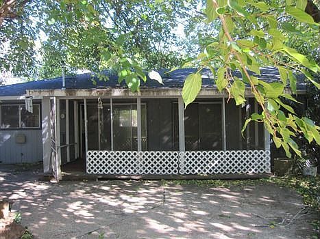 2nd image of 7218 Encina Dr