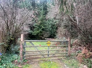 335 Sequoia Pl, Camano Island, WA 98282