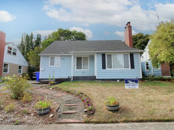 1934 NE Cramer St #A, Portland, OR 97211