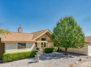 302 Hillview Dr, Horseshoe Bay, TX 78657