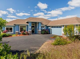 12749 Turnstone Dr, Klamath Falls, OR 97601