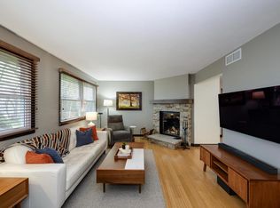 5902 Roosevelt St, Middleton, WI 53562