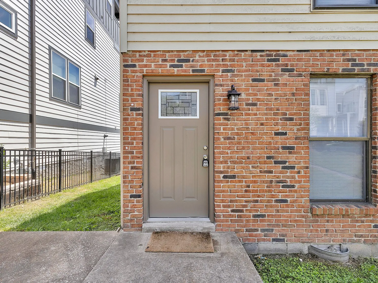 3319A Felicia St — Photo 3