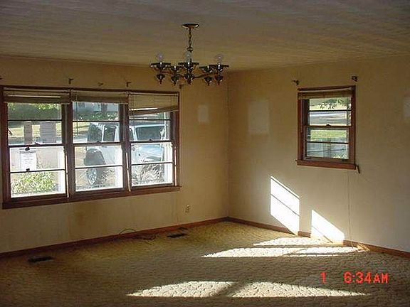 5th image of 13 Opalochee Dr