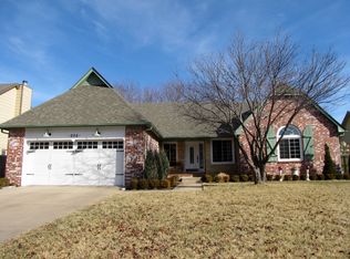 206 S Crosswood Ln, Derby, KS 67037