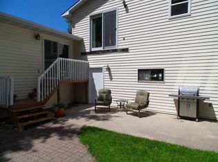 1402 King Arthur Ct, Brookings, SD 57006