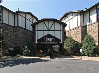 7200 Cahill Rd APT 102, Edina, MN 55439