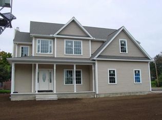 4 Coe Ln, Ansonia, CT 06401