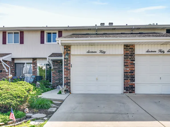 1650 Castbourne Ct, Wheaton, IL 60189