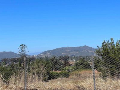 904 Crest View Rd, Vista, CA, 92081