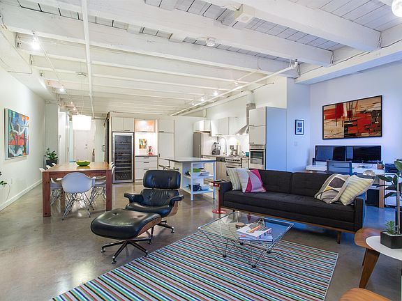 3rd image of 55 Cordova St E #303