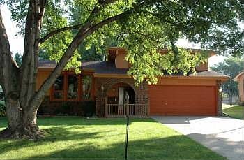 1st image of 11612 Queens Dr