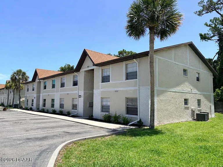 411 Banana Cay Dr #C — Photo 2