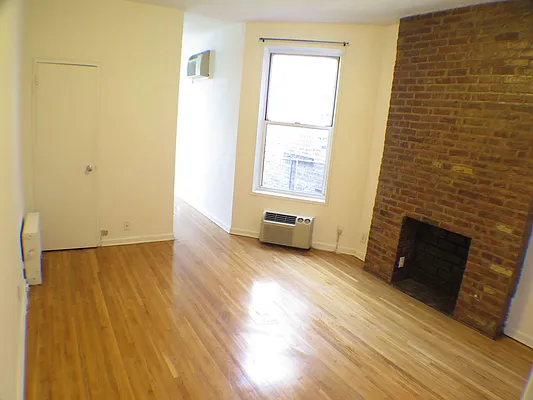 Rented by Glasser Realty LLC | media 1