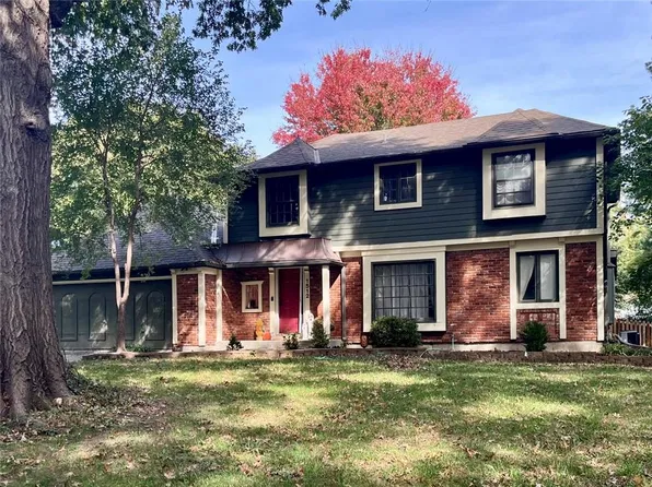 1512 E Sunvale Dr, Olathe, KS 66062