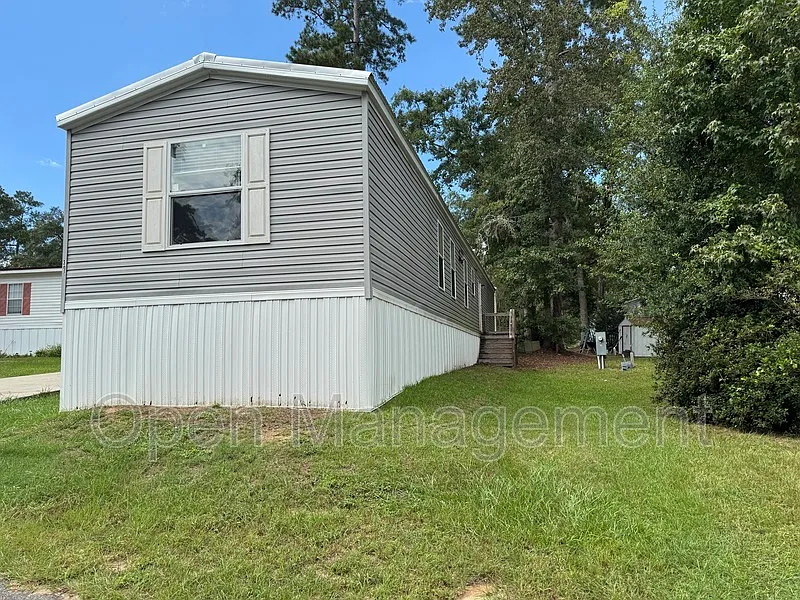 3 bed, 2.0 bath, 1153 sqft, $1,385 — Photo 2