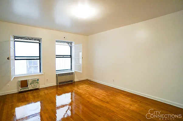 Rented by City Connections Realty | media 17