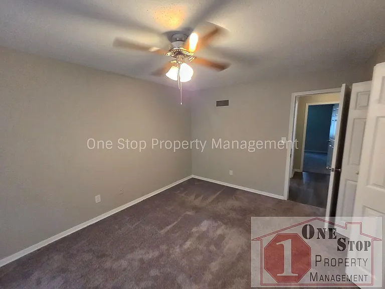 7816 Kessler Ln — Photo 8