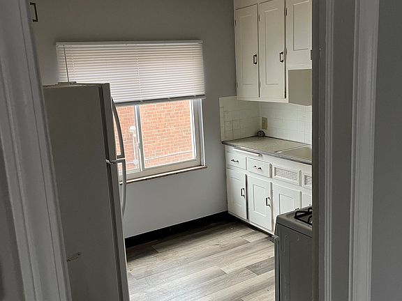 3rd image of 17803 Harvard Ave #2