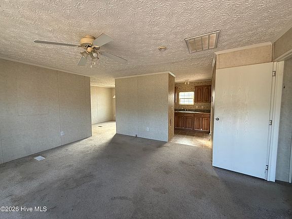 2nd image of 2481 Zims Trail NE