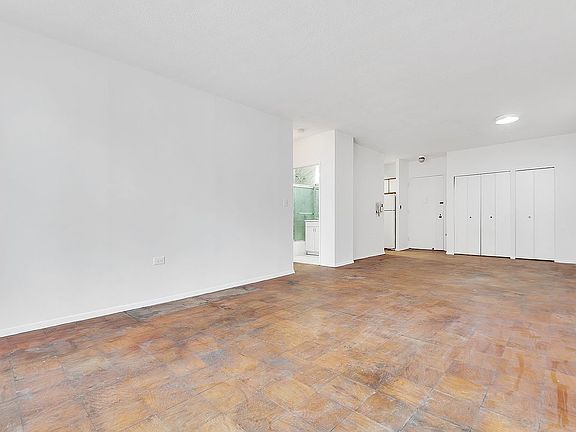 5th image of 344 W 23rd St APT 4B