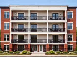 220 W Symmes St #102, Norman, OK 73069