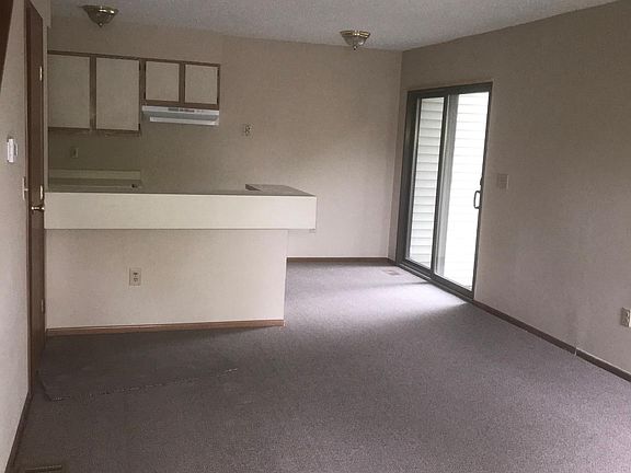 3rd image of 167 N Terrace Ave