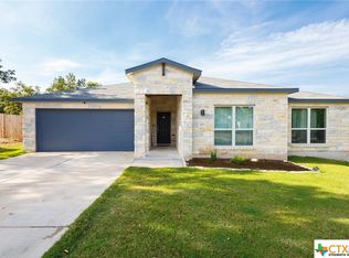 21713 Ticonderoga Ave, Lago Vista, TX 78645