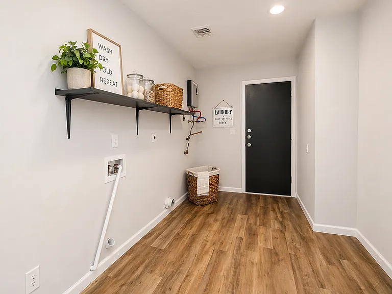 11418 Fort Wyne Dr — Photo 6
