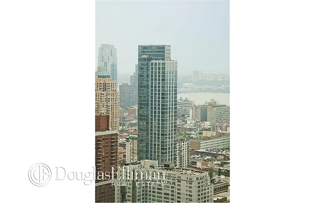 Rented by Douglas Elliman | media 20