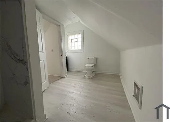 11010 Dove Ave #3 — Photo 5