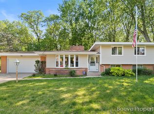 2551 Wedgewood Ct SW, Wyoming, MI 49519