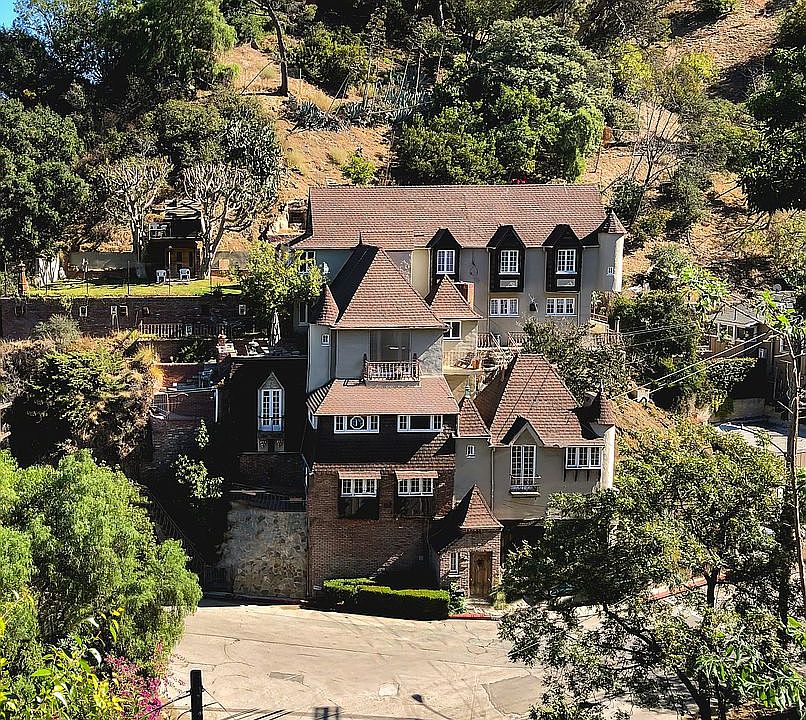 1st image of 7270 Woodrow Wilson Dr