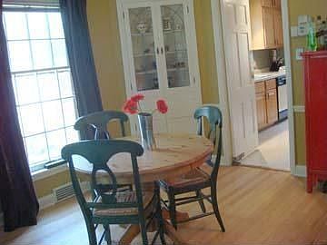 4th image of 4744 N Diversey Blvd
