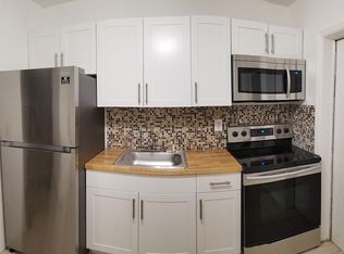 3452 NW 5th St, Miami, FL 33125