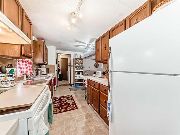 4th image of 99 Arbour Lake Rd NW #99