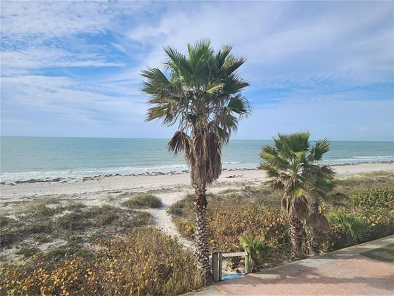 2900 Gulf Blvd #204 — Photo 33
