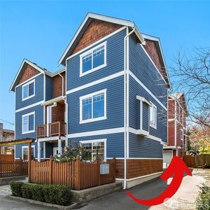 511 N 46th Street #A, Seattle, WA, 98103