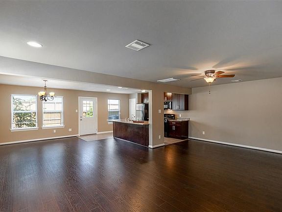 2nd image of 15814 Whiteglade Ln