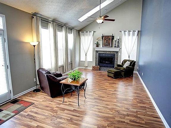 4th image of 2274 Appleblossom Dr
