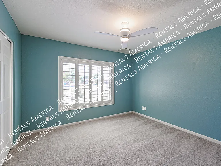 1360 W Esplanade St — Photo 14