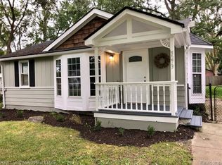 3273 Seebaldt Ave, Waterford, MI 48329