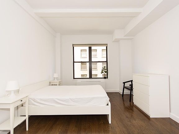 2nd image of 212 W 91st St APT 407