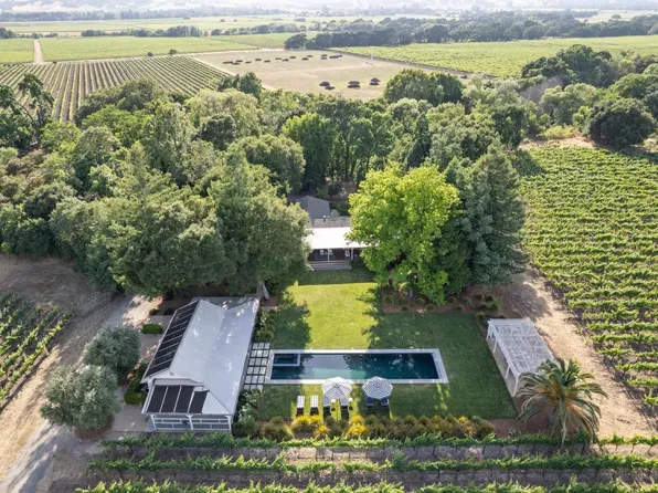 21007 Broadway, Sonoma, CA 95476